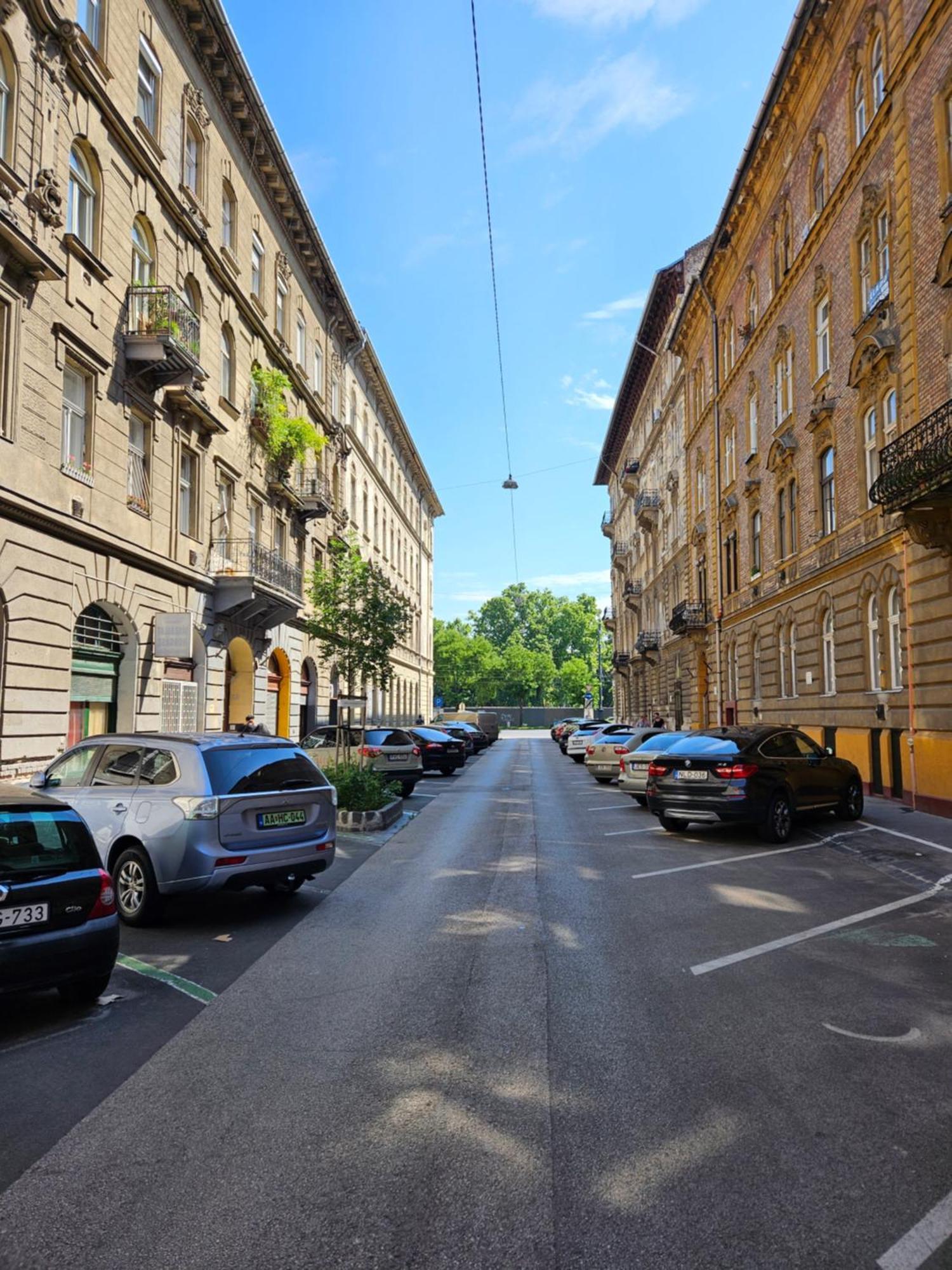 Ferienwohnung The Greenest Vintage Lodging Budapest Exterior foto